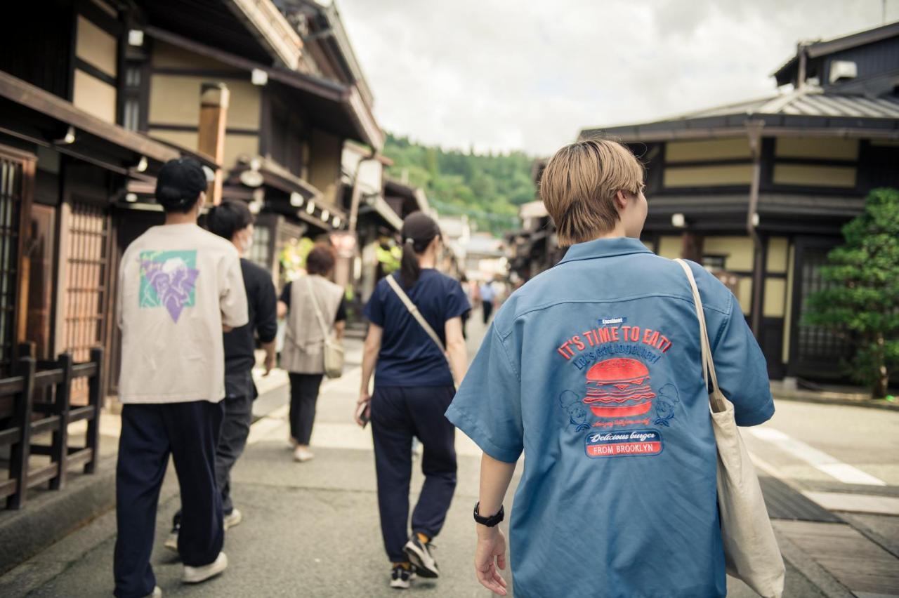 Manabi-Stay Takayama モダンな蔵ダイニングと半露天風呂付き古民家一棟貸切ホテル Экстерьер фото